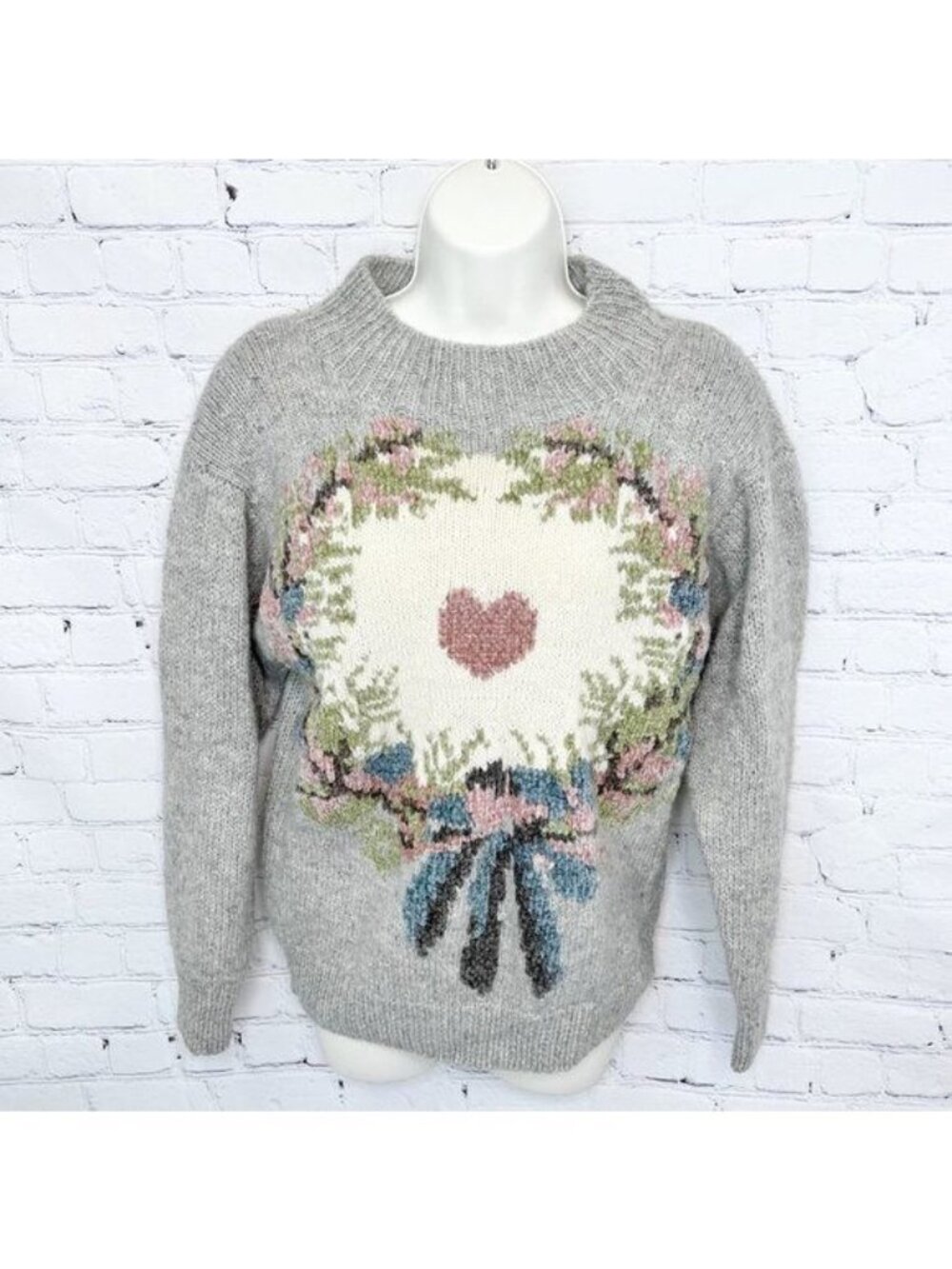 VTG COTTAGE STUDIO MICHELLE STUART HAND KNIT GRAY FLORAL HEART WOOL SWEATER - M
